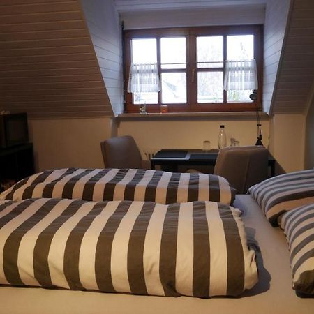 Ruhiges Zimmer Naehe Nuernberg Messe Mit Wallbox Ngoại thất bức ảnh