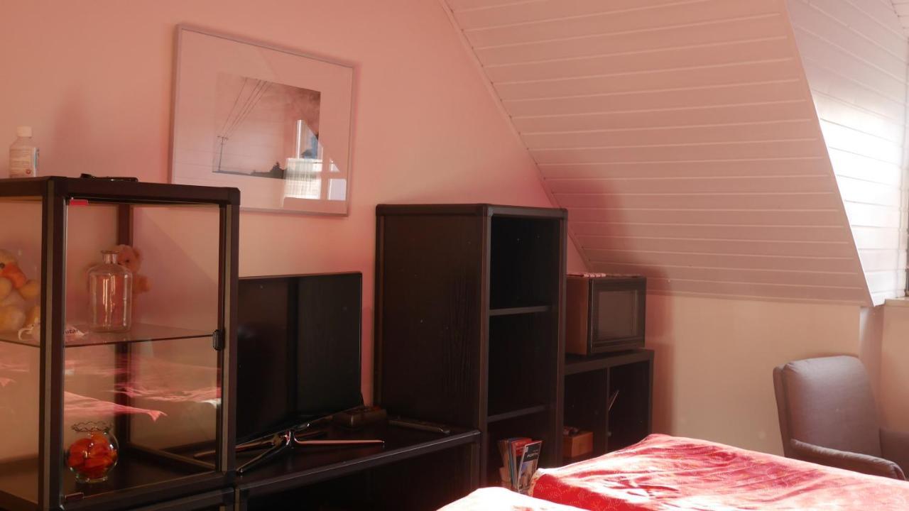 Ruhiges Zimmer Naehe Nuernberg Messe Mit Wallbox Ngoại thất bức ảnh